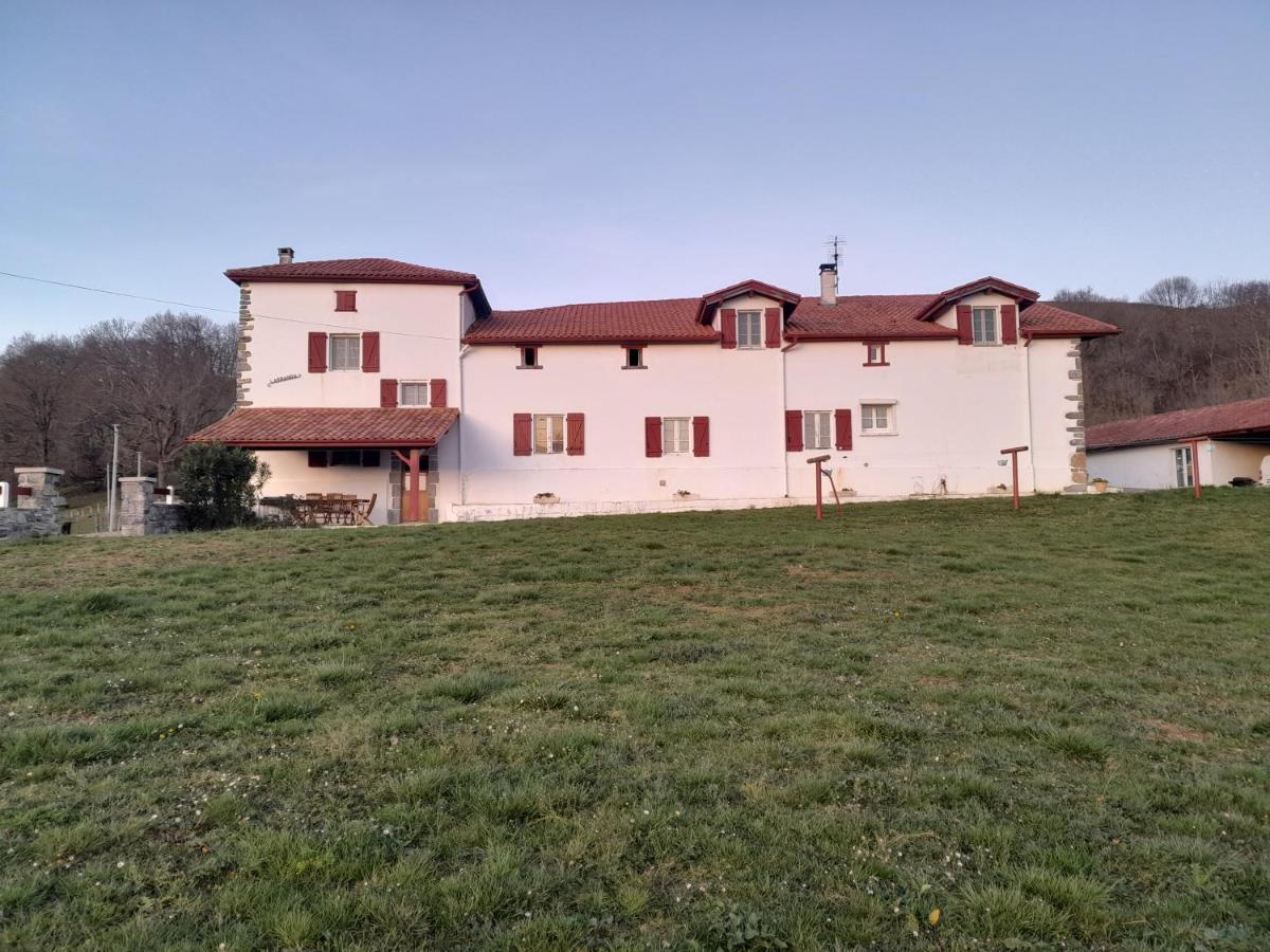 Gite A La Ferme Larranda Suhescun エクステリア 写真